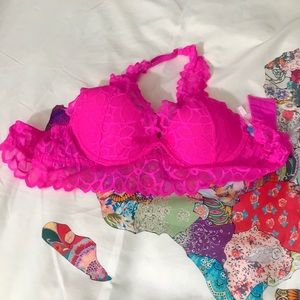 New Pink Victoria’s Secret rare pink halter bra.